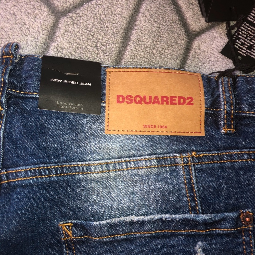 DsQuared Ripped Jeans - Picture 7 of 8